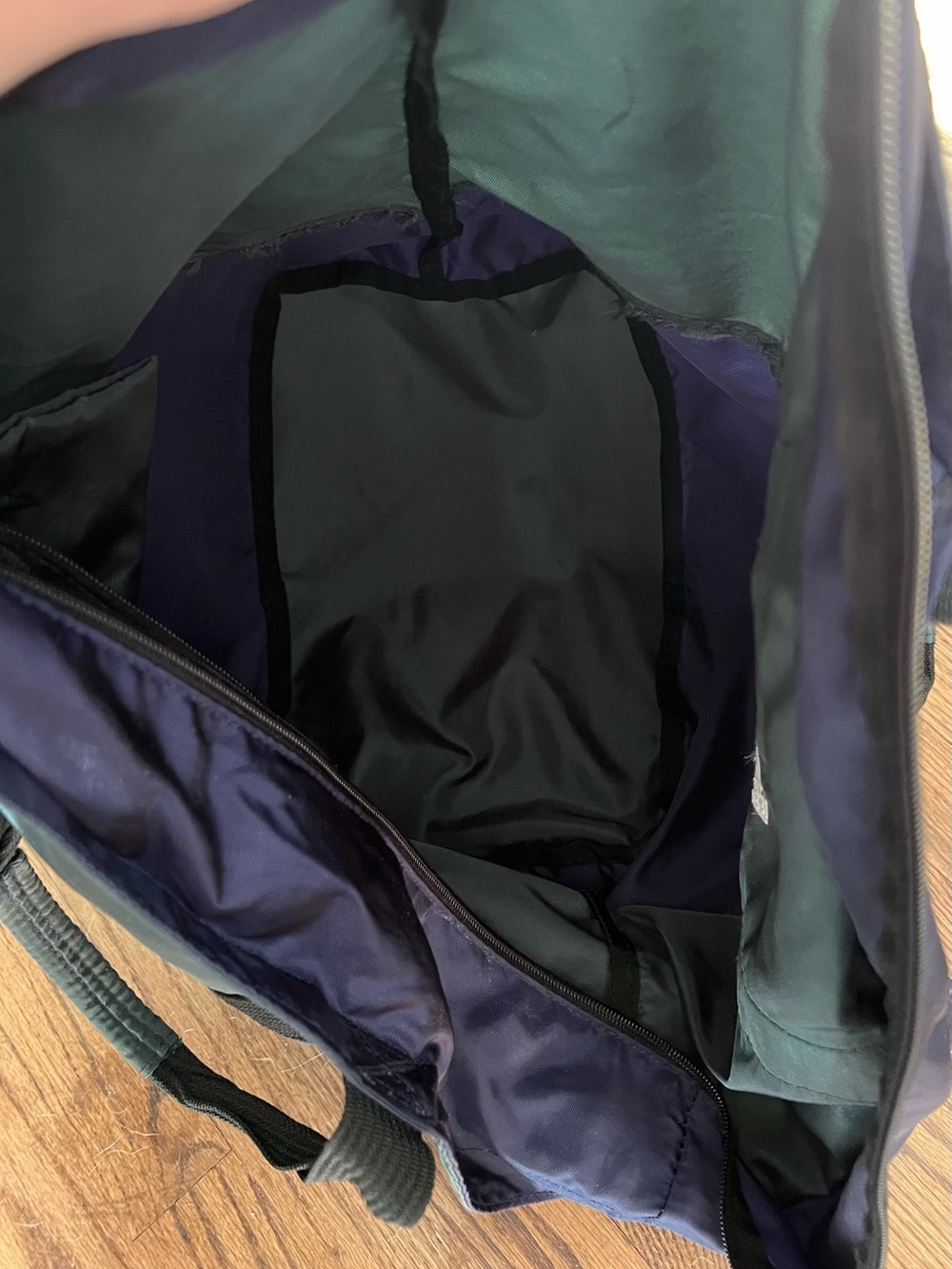 L.L. Bean Vintage Nylon Travel Boat And Tote Bag - Picture 8 of 11